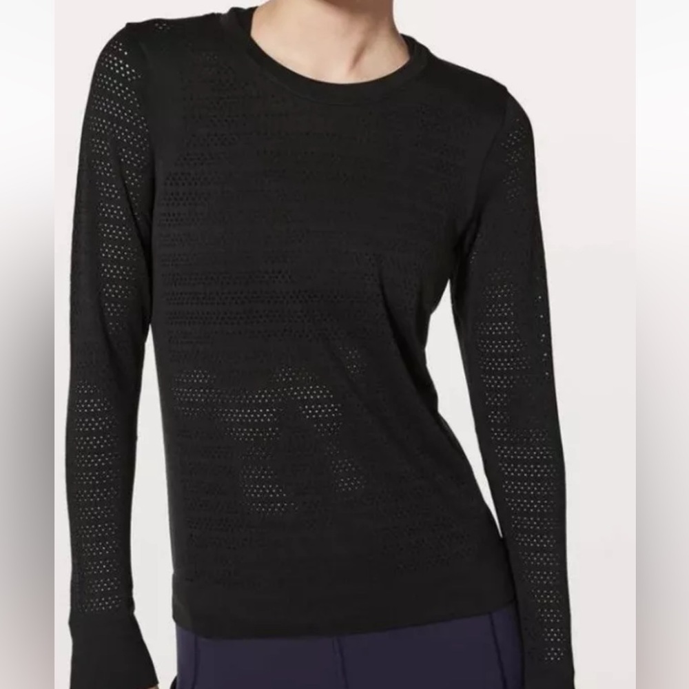 Lululemon breeze by top